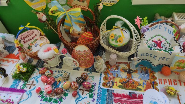 Шкільна Великодня виставка